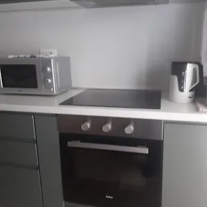 jolie-center-apartment.hotels-in-tirana.com/